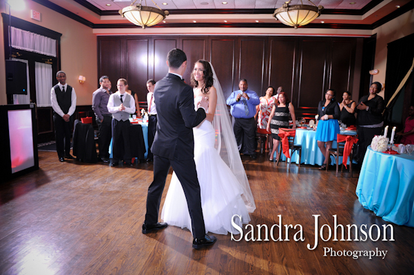 Best Maggiano's Orlando wedding photographer - Sandra Johnson (SJFoto.com)